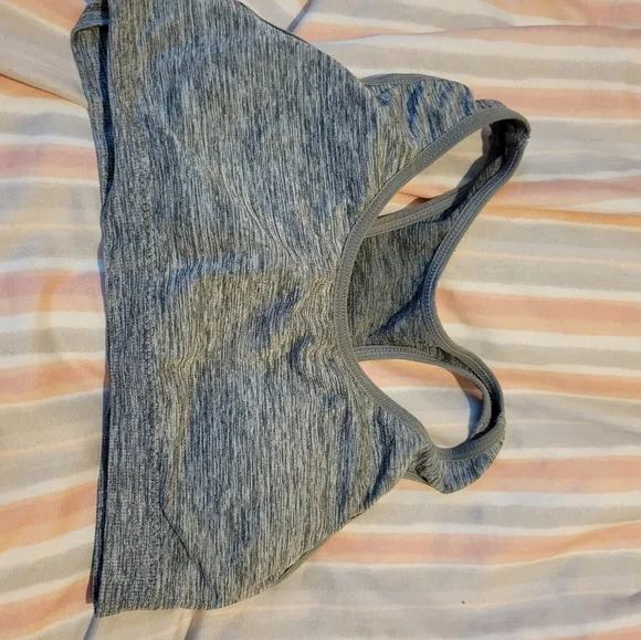 Sports bra - Picture 3 of 3